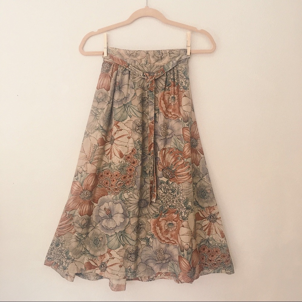 Vintage cotton wrap skirt, petite, floral design